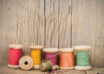 Creación de accesorios con costura creativa en Badalona
